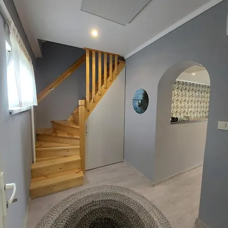 Apartman *